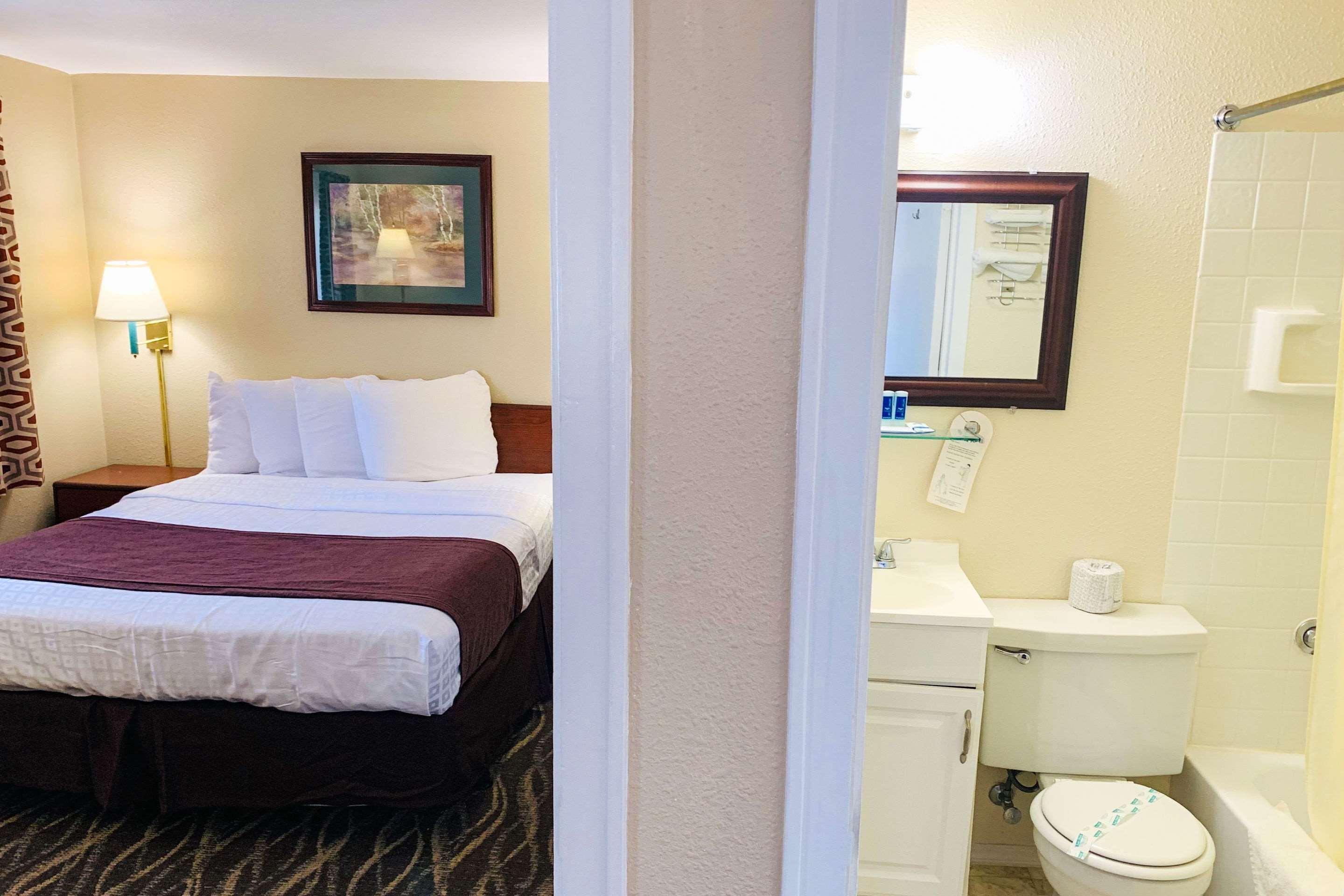Rodeway Inn & Suites Sheridan Exteriör bild