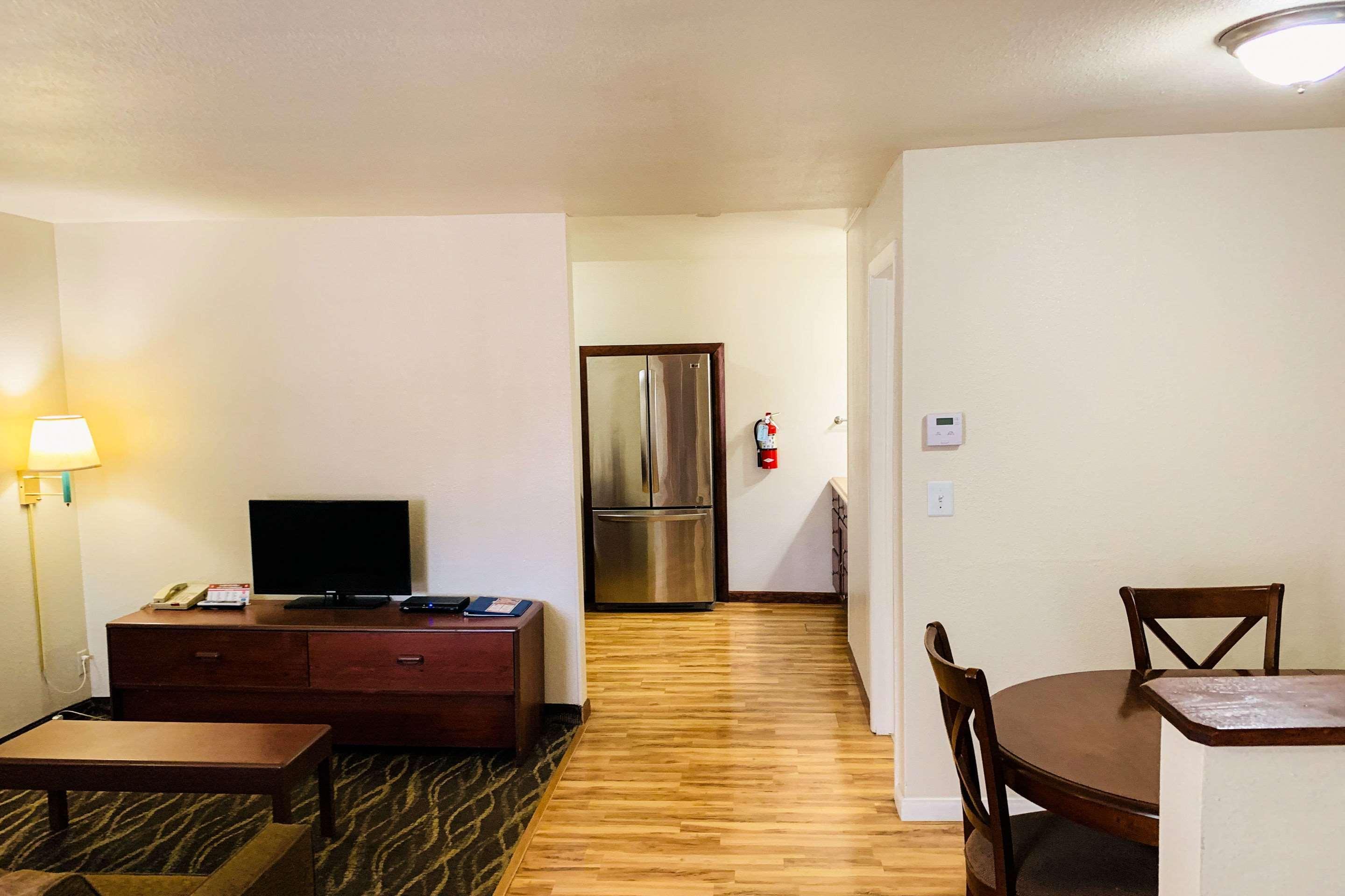 Rodeway Inn & Suites Sheridan Exteriör bild