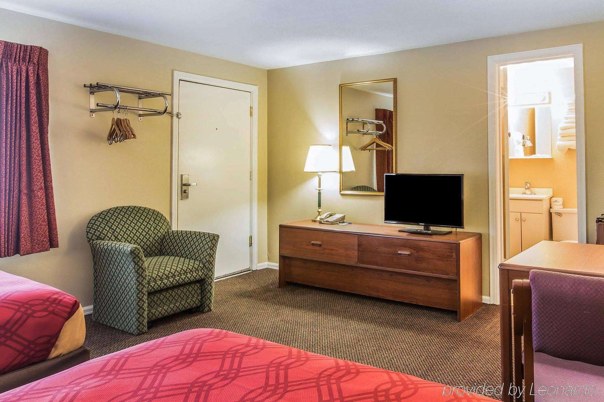 Rodeway Inn & Suites Sheridan Exteriör bild